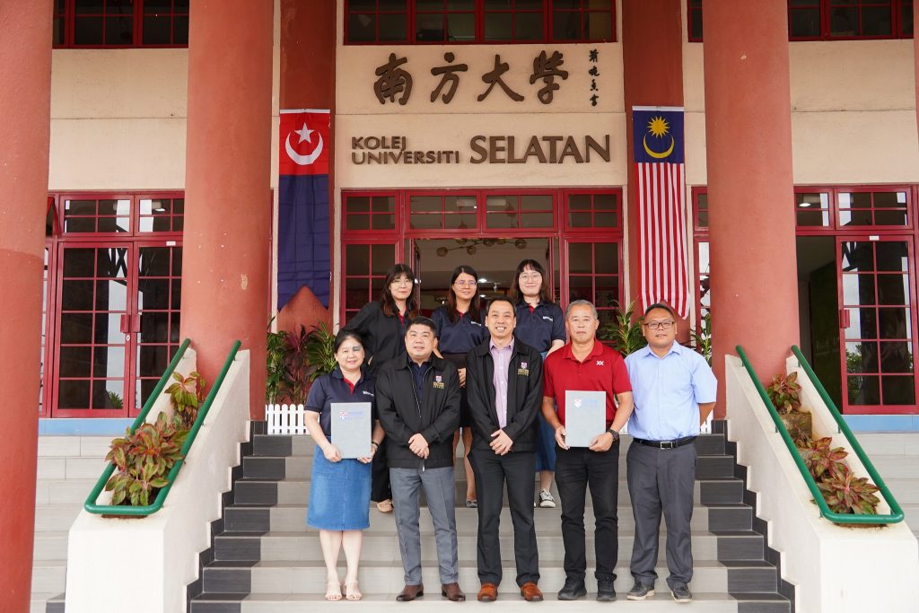 Signing Ceremony with Yuk Choy High School